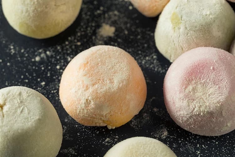 Geleneksel Mochi: Elastik Hamurun Kusursuz Formülü