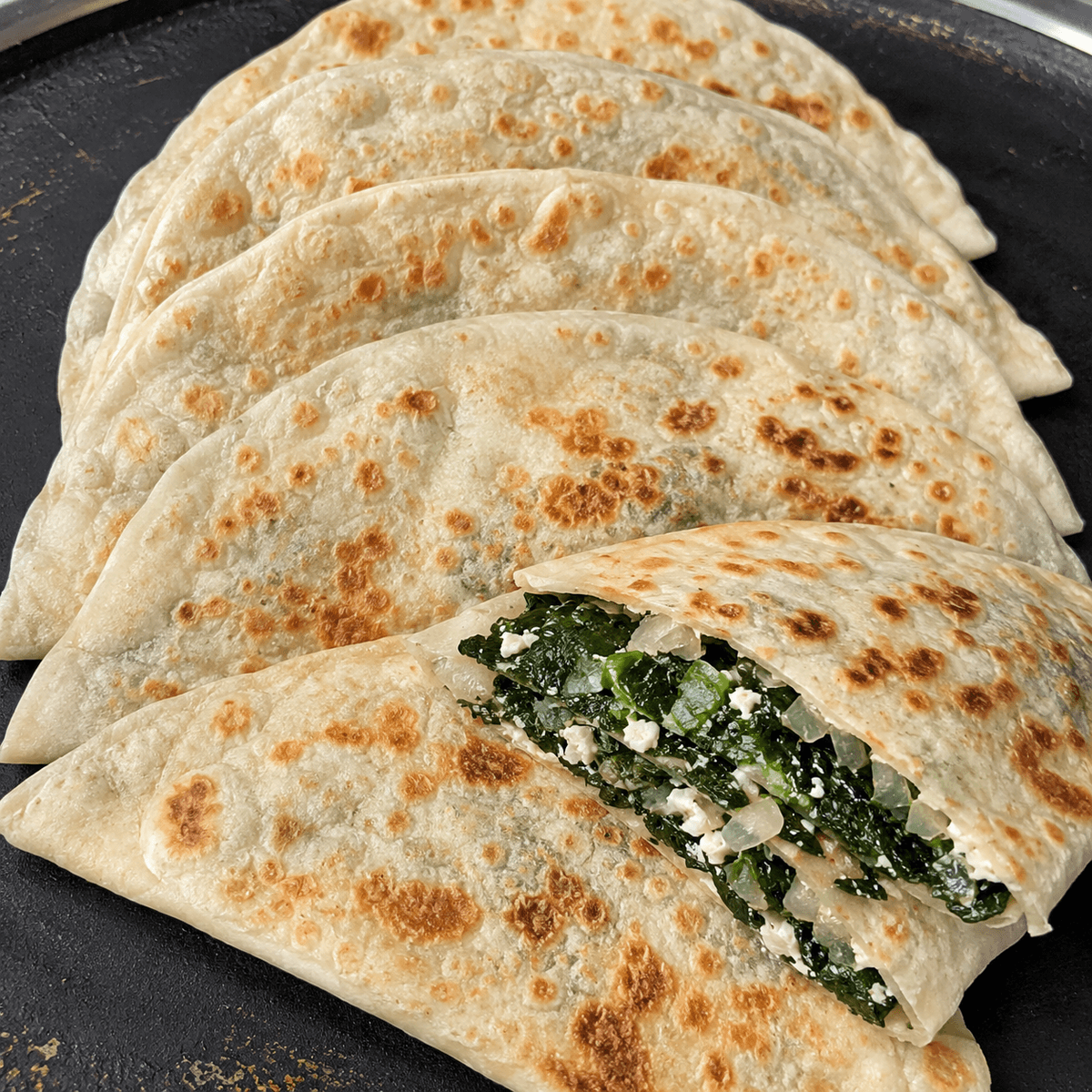 Sacda Ispanaklı Gözleme